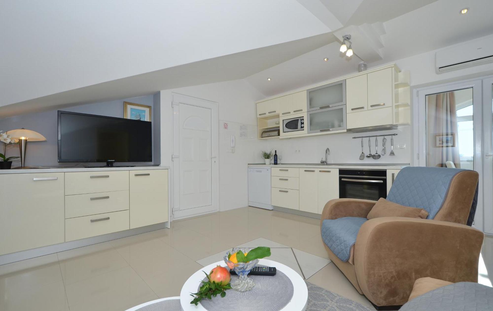 Apartment Klaudia Trogir
